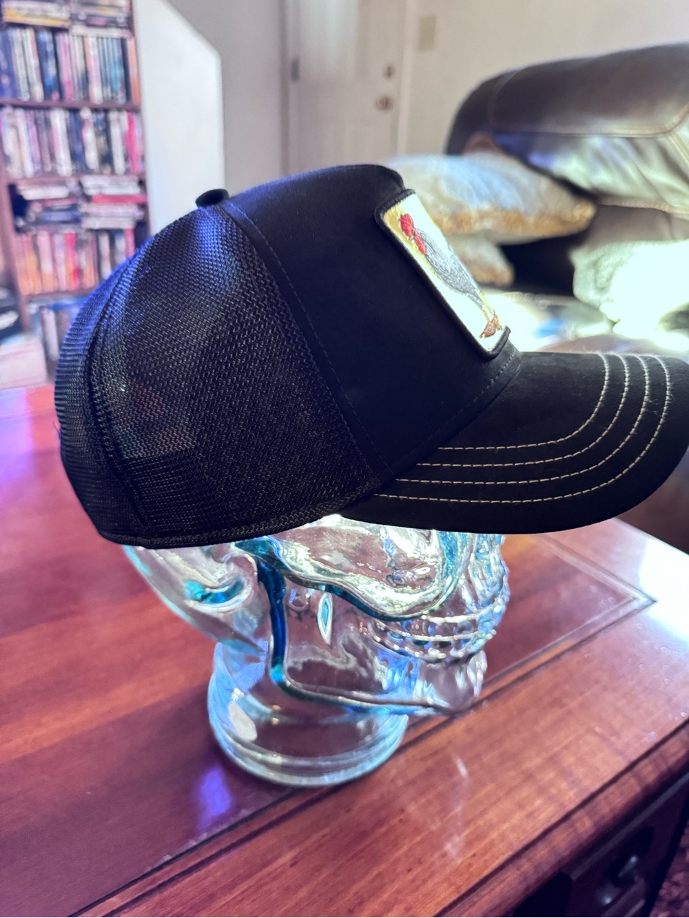 Goorin bros. Classic Black MICROSUEDE GOLDEN Rooster Patch Trucker Hat - Picture 3 of 14